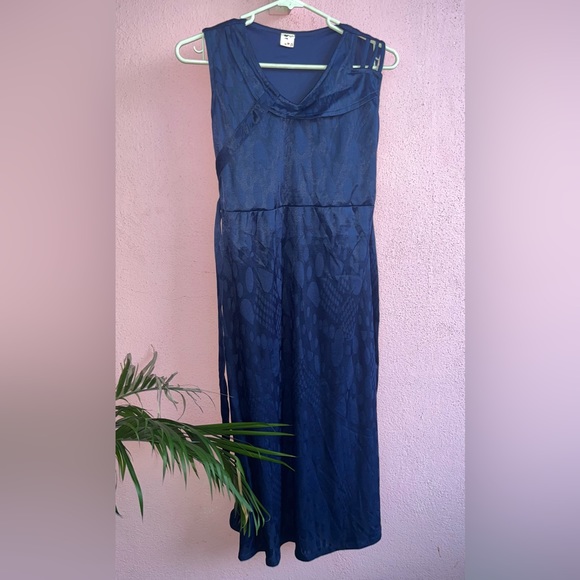 One piece dress - Picture 3 of 6